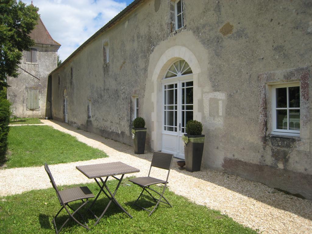 Chateau De Puyrigaud Léoville Exterior foto