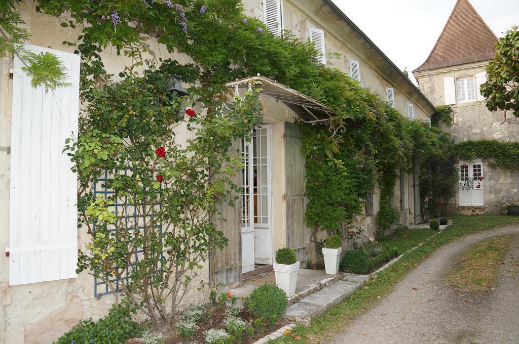 Chateau De Puyrigaud Léoville Exterior foto